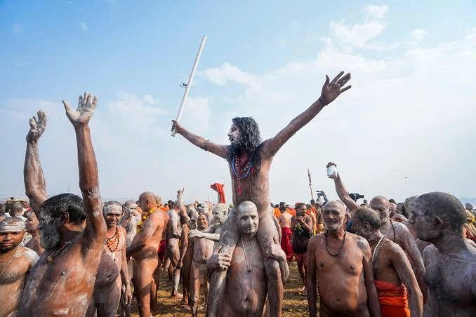 kumbh india kutir naga sadhus